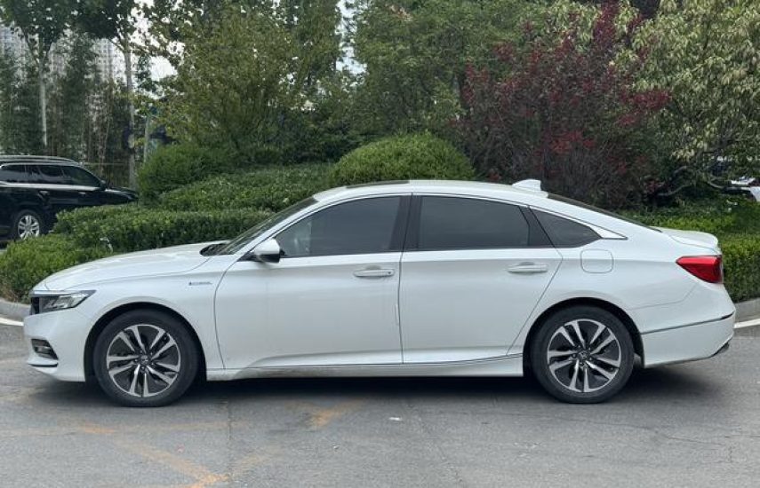 Honda Accord Hybrid 2.0 e-CVT Collar 2020