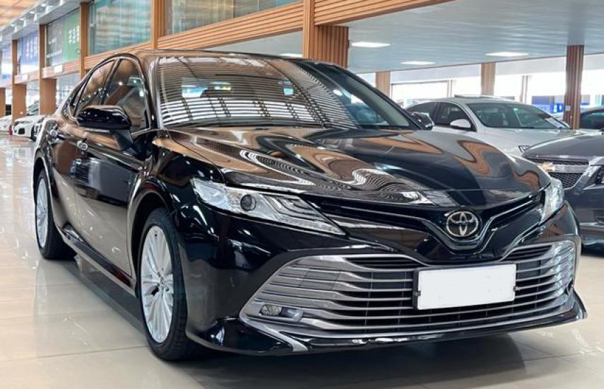 Toyota Camry 2.5G AT Luxury Version 2020