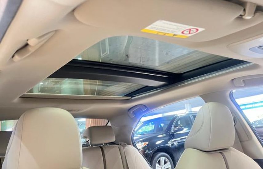 Toyota Camry 2.5G AT Luxury Version 2020