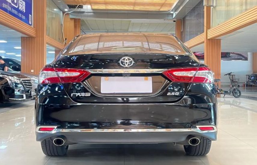 Toyota Camry 2.5G AT Luxury Version 2020