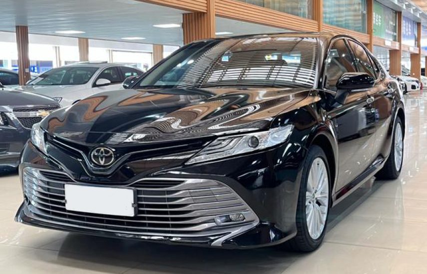 Toyota Camry 2.5G AT Luxury Version 2020