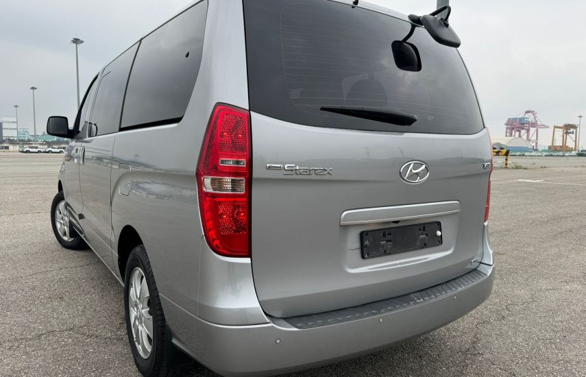 Hyundai Grand Starex 2.5 AT 4WD 2020