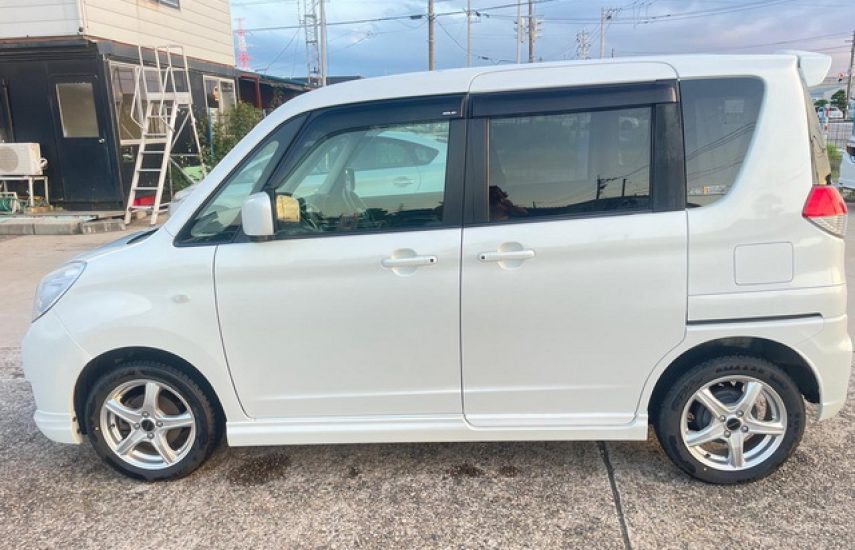 Suzuki Solio 1.2 X-DJE 2015