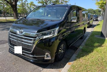 Toyota GranAce 2.8 AT Diesel Premium 2020