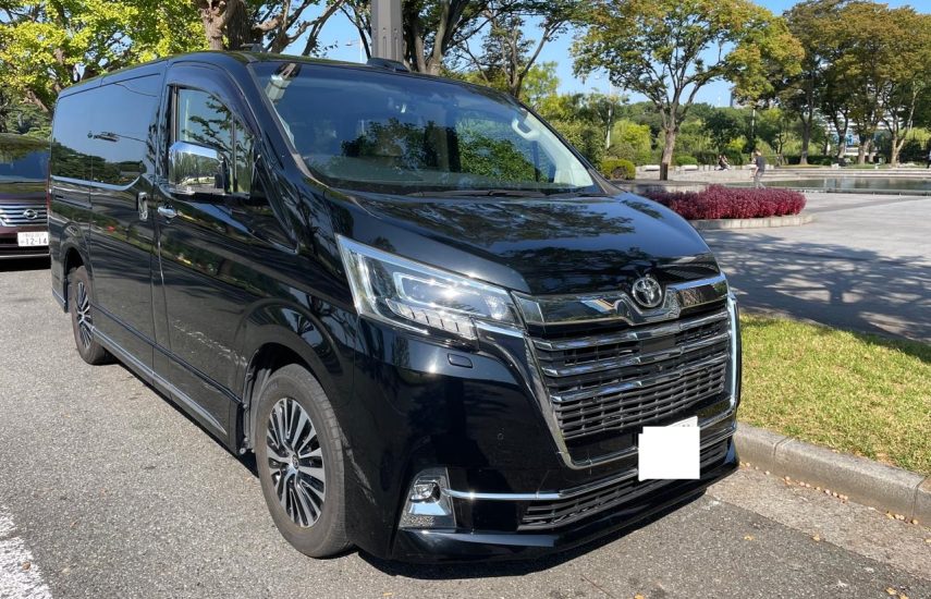 Toyota GranAce 2.8 AT Diesel Premium 2020