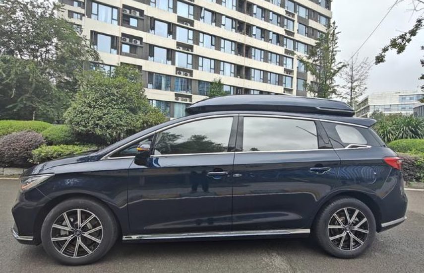 BYD Song Max DM-i PHEV1.5 Executive 2022