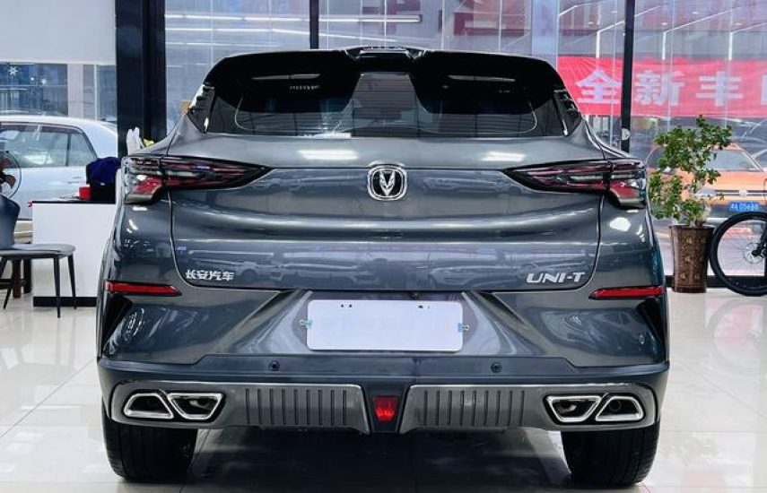 Changan UNI-T 1.5 AMT Premium Edition 2021