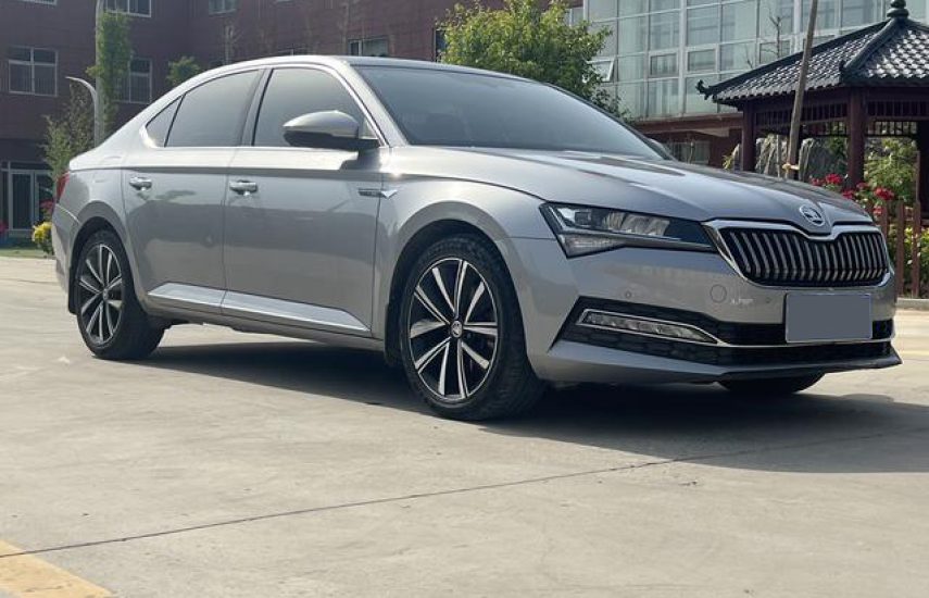 Skoda Superb 2.0 DSG Luxury Edition 2020