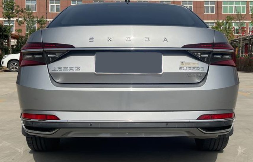 Skoda Superb 2.0 DSG Luxury Edition 2020