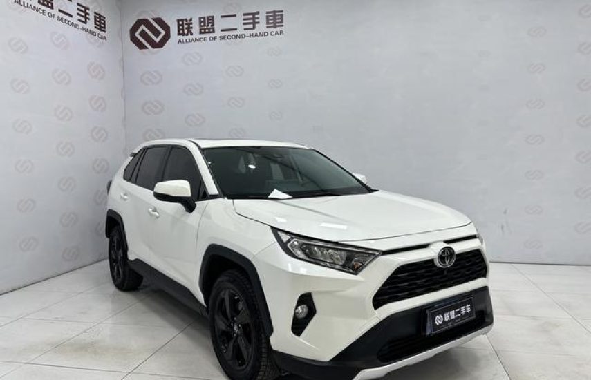 Toyota RAV4 2.0 CVT Fashion Plus 4WD 2020