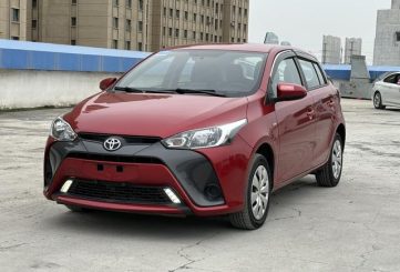 Toyota Yaris 1.5 CVT Leading 2021