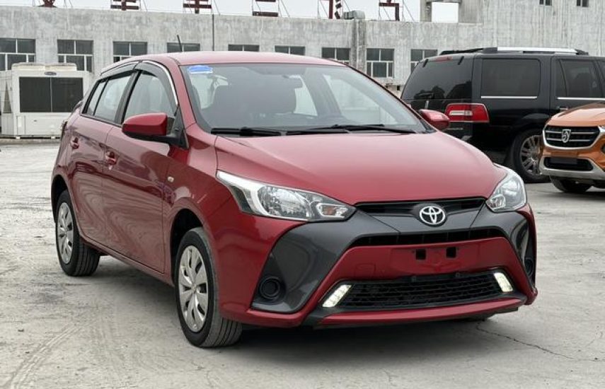 Toyota Yaris 1.5 CVT Leading 2021