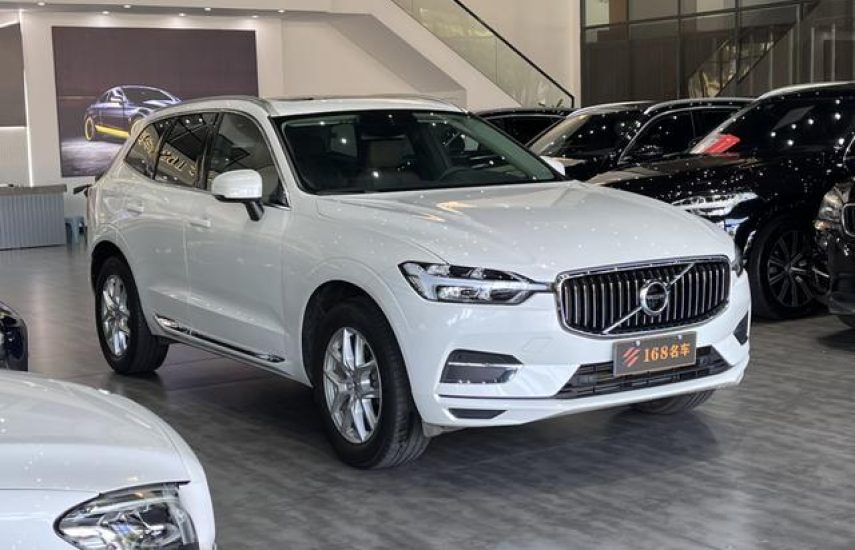 Volvo XC60 2.0 AT 4WD Luxury Edition 2020