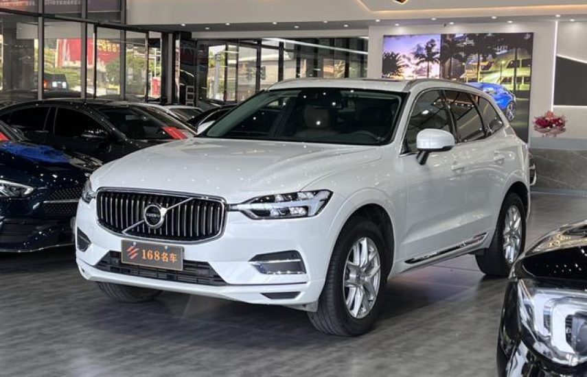 Volvo XC60 2.0 AT 4WD Luxury Edition 2020