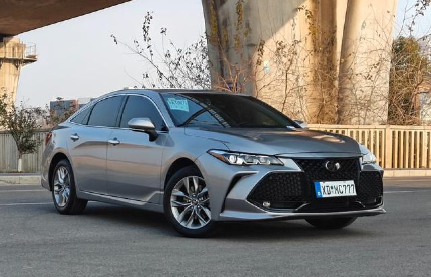 Toyota Avalon 2.5L Luxury 2021