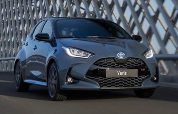 Новая Toyota Yaris, рестайлинг 2025 года