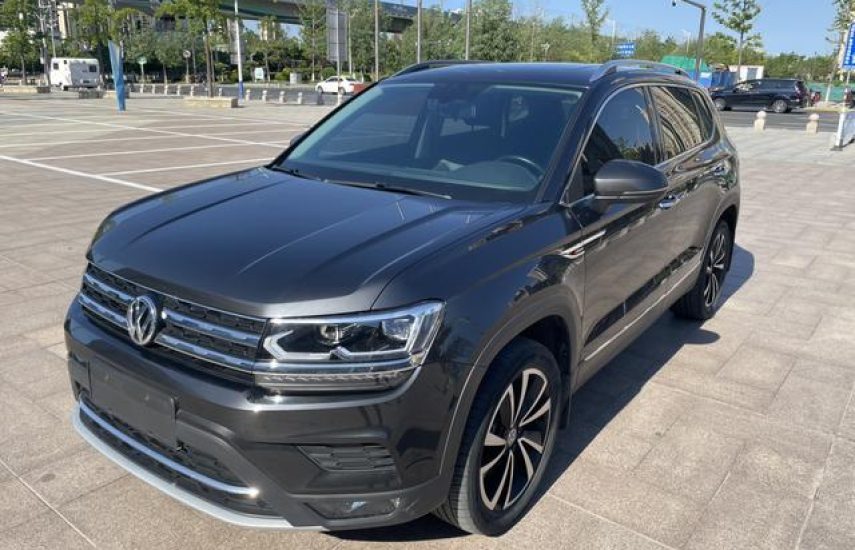 Volkswagen Tharu 2.0 330 TSI DSG 4WD Luxury 2020