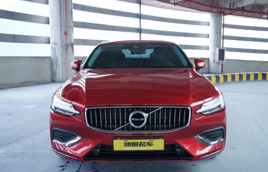 Volvo S60 2.0 B4 Zhiyuan Luxury 2021